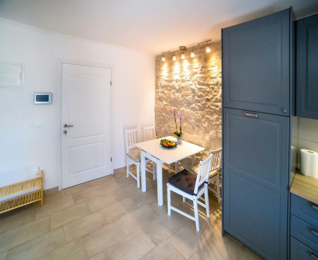 Emma Appartment Poreč Exterior foto